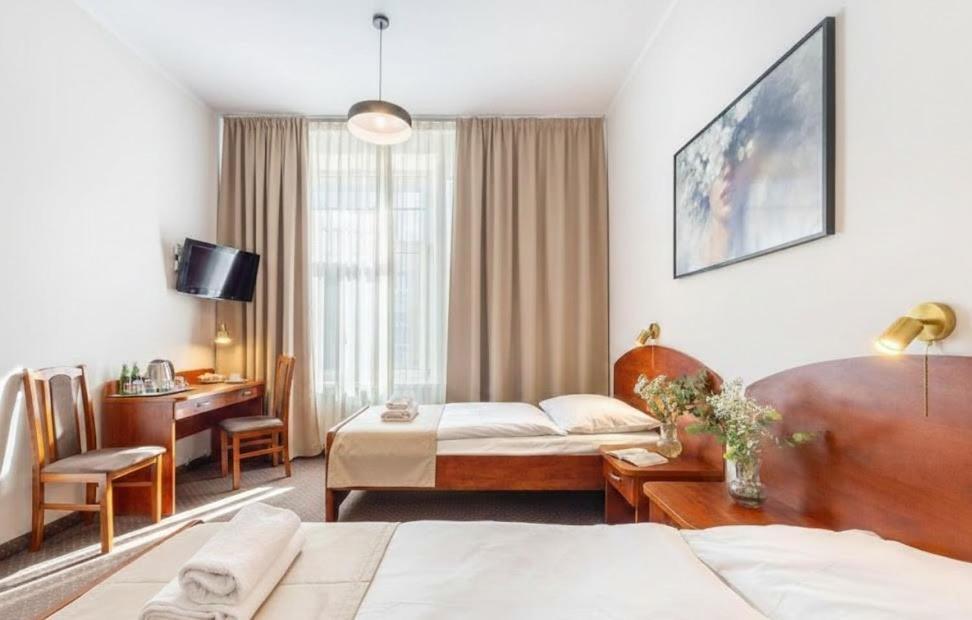 Economy Twin Room