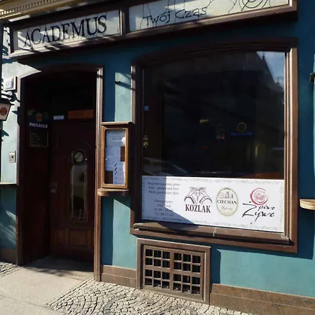 Academus - Pub, Rooms, Cider-3